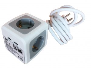 [GM10281] OFERTA 3 X 2 **Base múltiple SIN INTERRUPTOR kubo 4 huecos 2 puertos usb